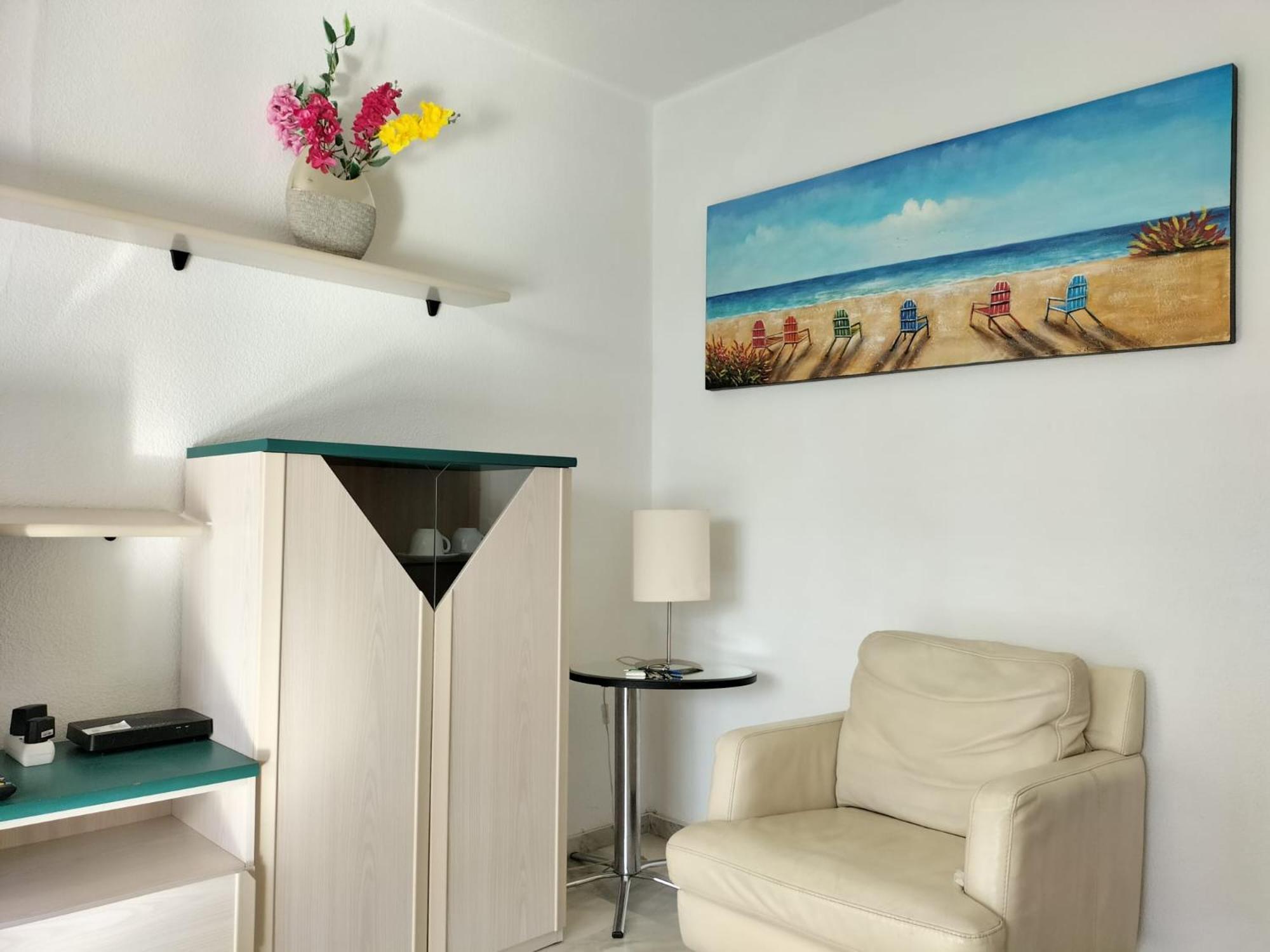 Paraiso Mediterraneo Levante Beach Pool & Parking Benidorm Esterno foto